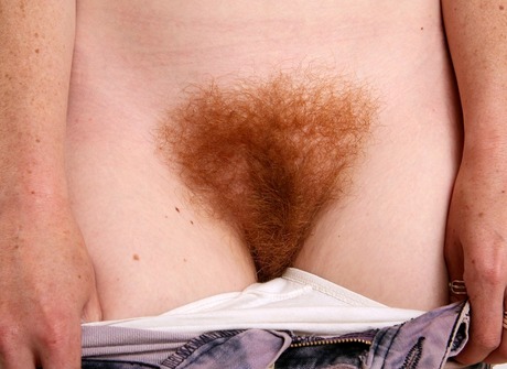 Slender flirty Ana Molly shares her super fluffy firecrotch