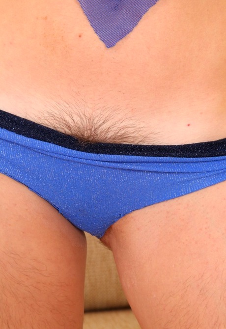 Petite hairy babe Angie teasing unshaved pussy with dildo - 3 of 16