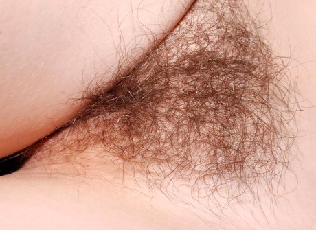 Long haired beauty Ariel exhibits her sexy snatch up close - 8 of 15