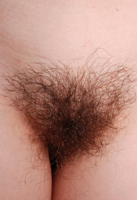 Long haired beauty Ariel exhibits her sexy snatch up close - 15 of 15