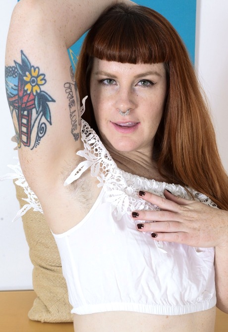 Big beautiful Barbary shows her furry pits and cute snatch - 2 of 16