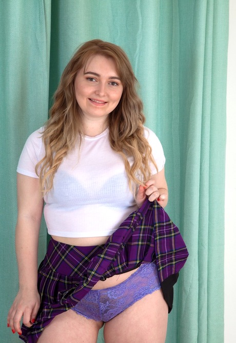 Curvaceous Cameron licks her tits and flaunts her hairy twat - 2 of 16