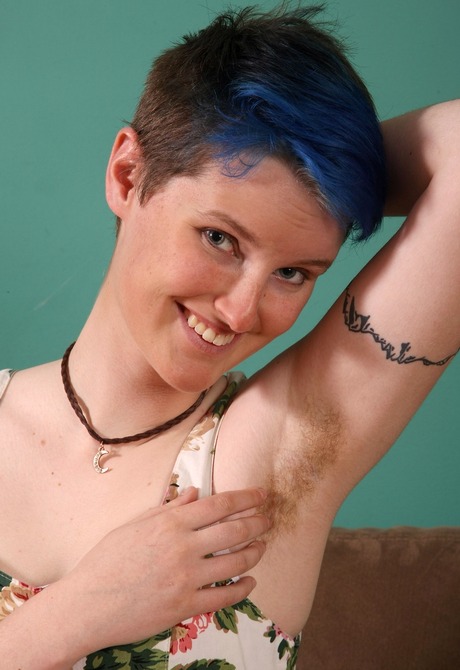 Slender short haired Cyan shows her bushy crotch and spreads