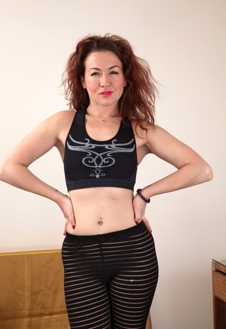 Elizabeth by Sean R - 4 of 16