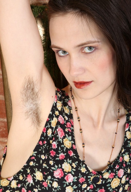 Engelina by Kristin Production - 2 of 16