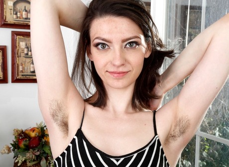 Sexy Geneva shares her fuzzy pits and all natural pussy - 6 of 16