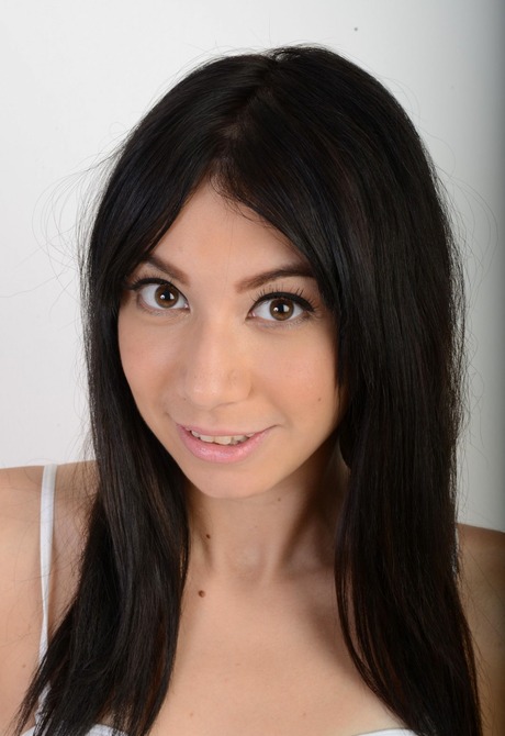 Hottie Hazel pulls off her panties to reveal her fuzzy pussy - 2 of 16