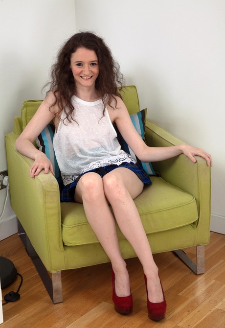 Sweet Honey Suckle flaunts her outrageously hairy crotch