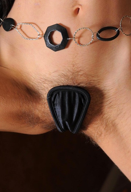 Slender blue eyed seductress Jade reveals her sexy snatch - 4 of 15