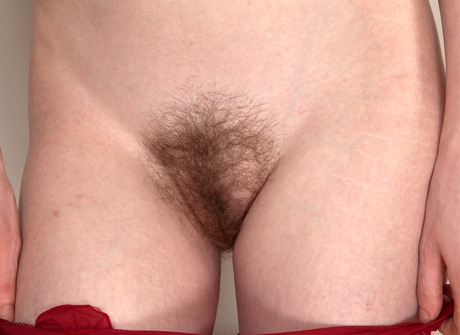 Funky redhead Jessie exhibits her fluffy muff in high heels - 8 of 16