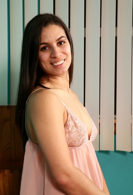 Exotic hottie Kalei shows off her hot body and natural bush