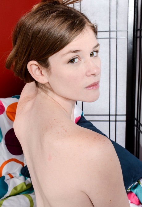 Lara Brookes - 16 of 16