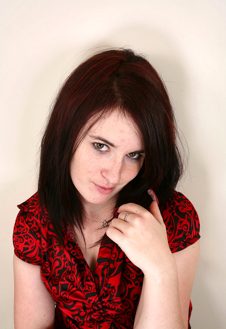 Chubby pale girl Lola gets naughty and opens her hairy bush - 2 of 16