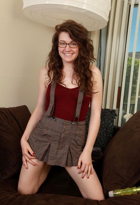 Hairy amateur Mahonia teasing in panties with vibrator