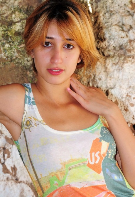 Mariana by WB Photo - 5 of 15