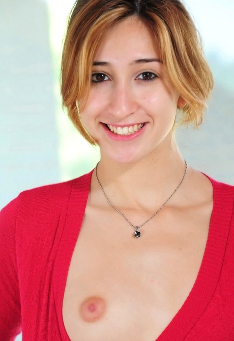 Mariana by WB Photo - 4 of 16