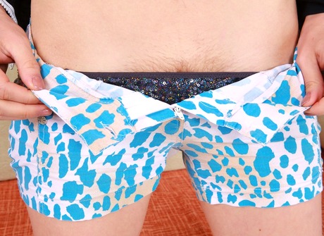 Sexy Melina plays with her shaggy pussy through her panties - 4 of 16