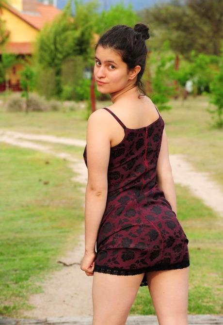 Mia by WB Photo - 4 of 16