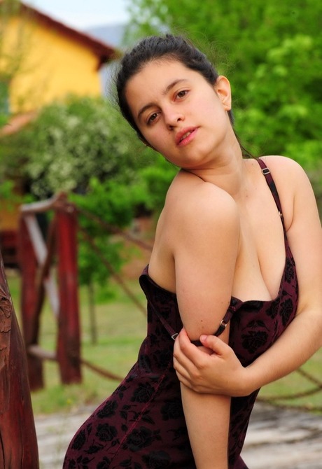 Mia by WB Photo - 6 of 16