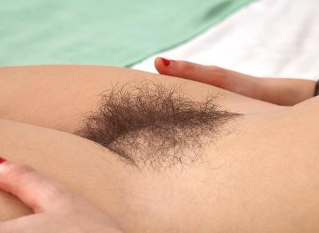 Furry natural amateur Natalia spreading hairy asshole in bed - 11 of 16