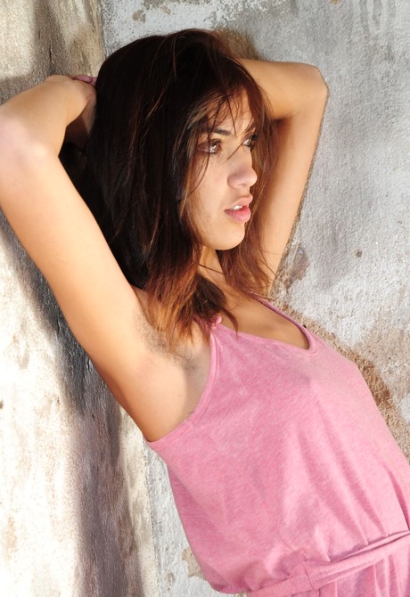 Natasha by WB Photo - 2 of 15