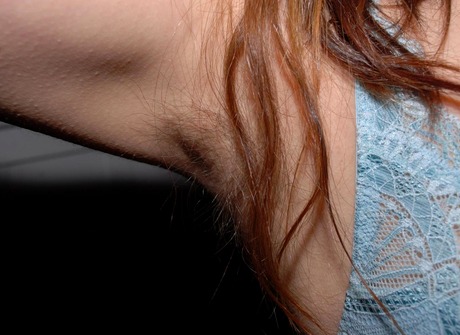 Natural brunette Nixi shows her furry pits and unshaved bush - 5 of 15