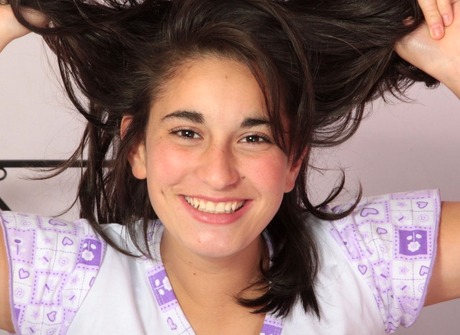 Exotic hairy amateur Roxane showing unshaved snatch - 2 of 16