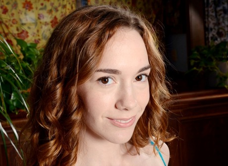 Natural redhead Sammy showing hairy armpits and pussy - 2 of 16