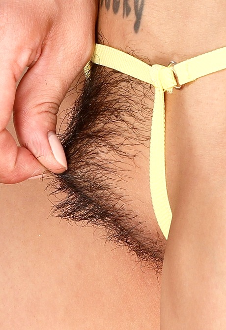 Asian hottie Saya Song oils her petite body and furry pussy - 3 of 16