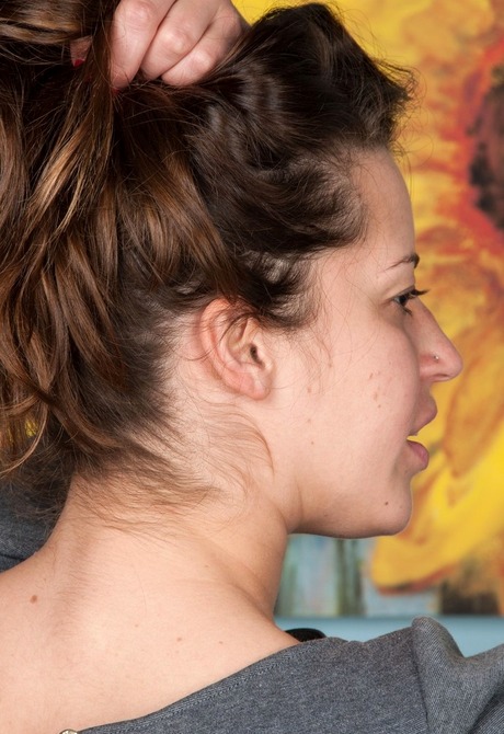 Furry pussy amateur Summer smelling her dirty panties - 3 of 16