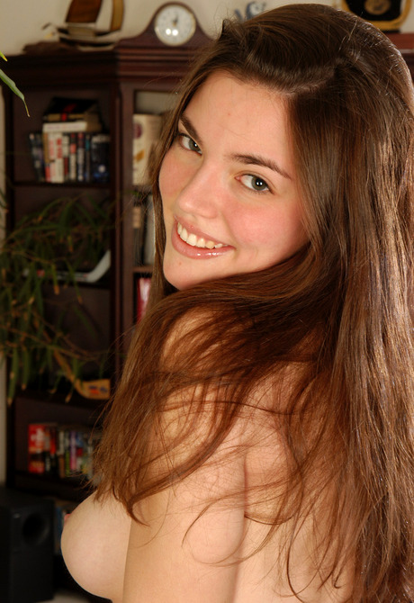 Babe with a navel piercing Josie nude slowly removes jeans to reveal hairy pussy - 5 of 12