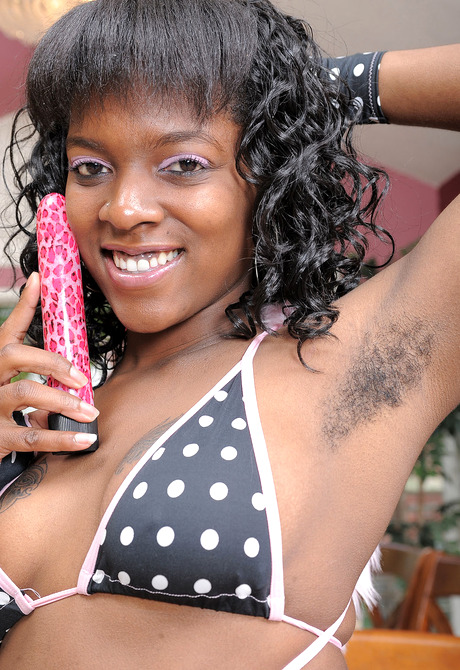 Hairy ebony babe Jordan pleasing pussy with vibrator - 2 of 16