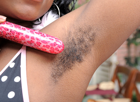 Hairy ebony babe Jordan pleasing pussy with vibrator - 3 of 16