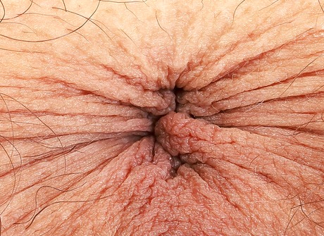 Skinny mature babe Summer Vixen shows closeup asshole in fishnet bodysuit - 16 of 16