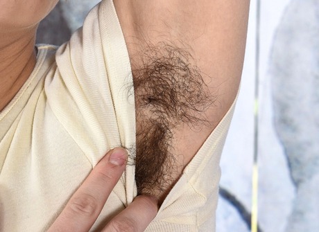 Busty blonde amateur Sailor Luna spreading unshaved pussy - 5 of 16