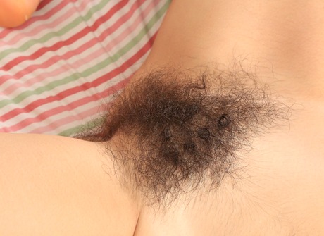 Furry natural amateur Ole Nina showing hairy arm pits - 14 of 16