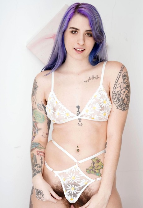 Hairy amateur Pearl Sage sharing hairy pussy in lingerie