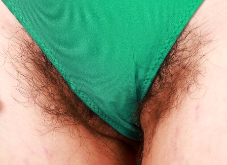 Chubby amateur Gigi getting naked and showing hairy muff - 11 of 16