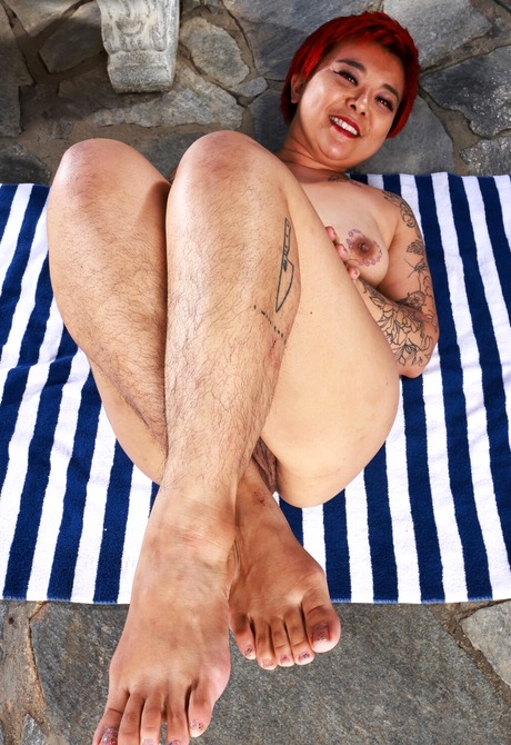 Chubby asian Lulu Sparkle spreading hairy pussy outdoors - 12 of 16