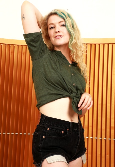 Apricot Pitts by GB Photography