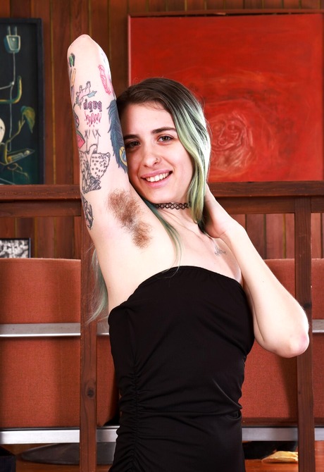 Hirsute natural amateur Pearl Sage showing hairy armpits and thick muff - 2 of 16