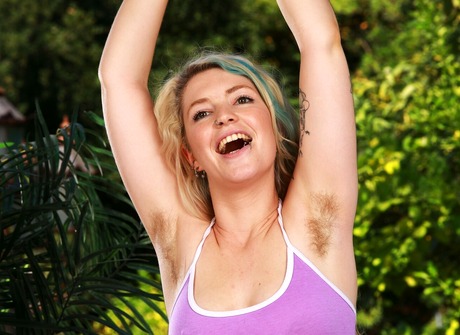 Apricot Pitts by GB Photography - 4 of 16