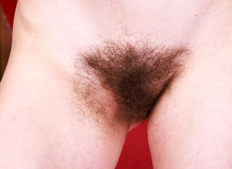 Sia Wood takes down her clothes showcasing thin body and hairy pussy - 9 of 16