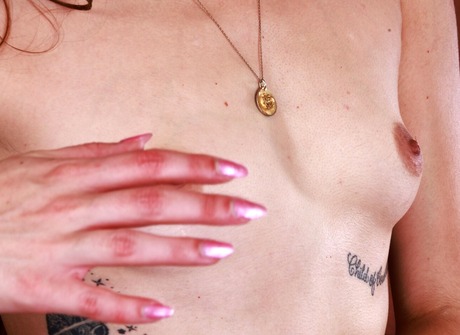 Violet Viper takes off her white dress exposing her hairy armpits and spreads pussy - 12 of 16